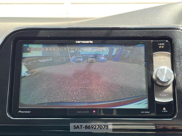Toyota SIENTA 2017-08 8690775-4