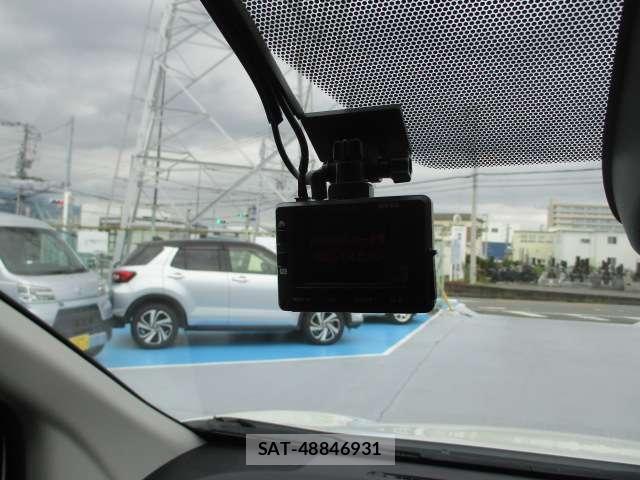 Toyota SIENTA 2022-12 8691008-16