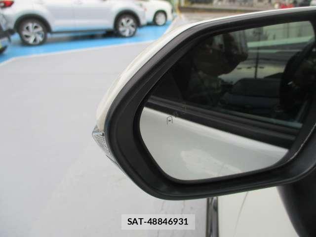 Toyota SIENTA 2022-12 8691008-17