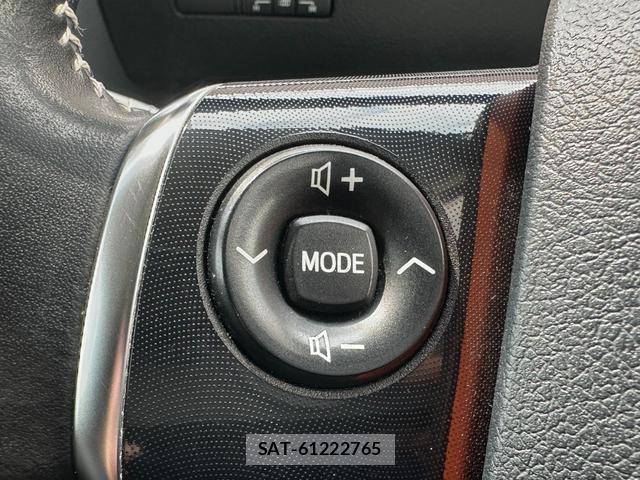 Toyota SIENTA 2017-08 8691608-1