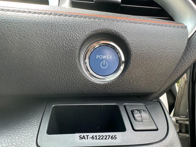 Toyota SIENTA 2017-08 8691608-8