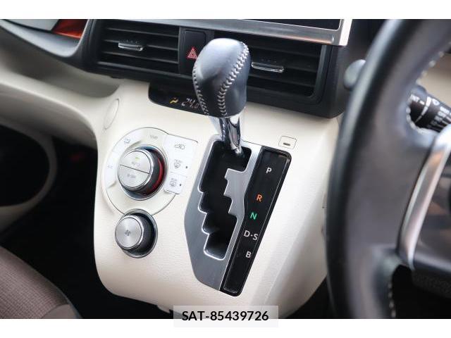 Toyota SIENTA 2019-10 8691655-15
