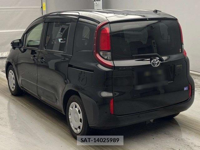 Toyota SIENTA 2023-08 8691734-1