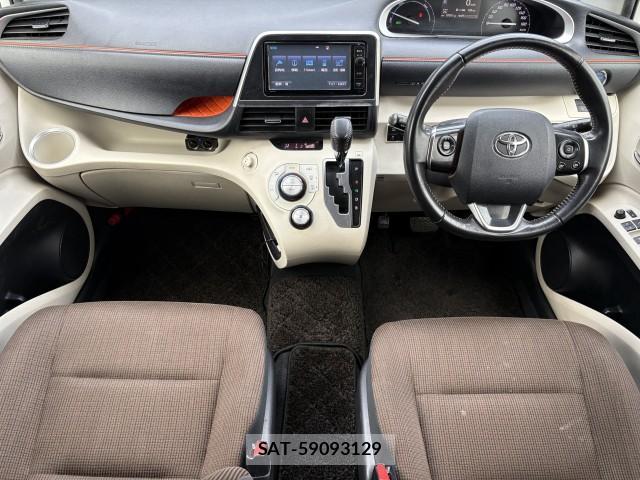 Toyota SIENTA 2016-06 8691957-1