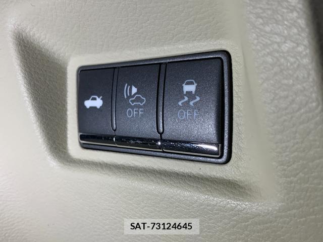 Nissan SKYLINE 2014-03 8690956-18