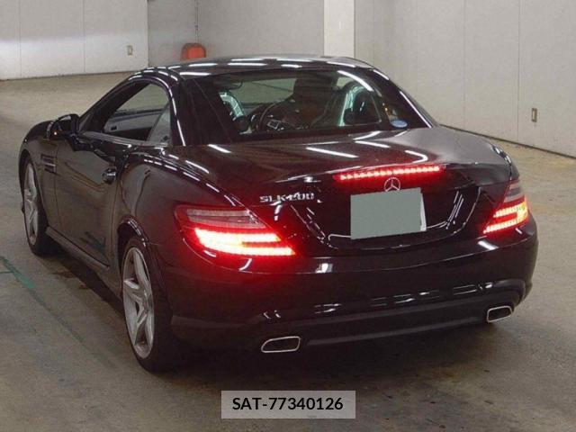 Mercedes Benz SLK 2015-10 8691860-1