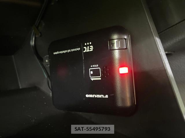 Suzuki SPACIA 2023-09 8690745-6