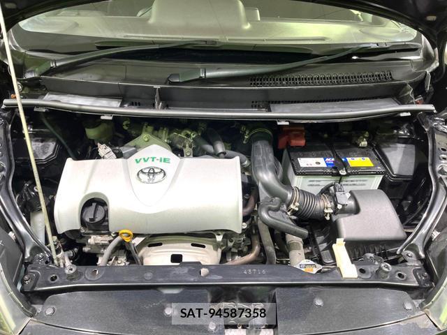 Toyota SPADE 2015-10 8690417-18