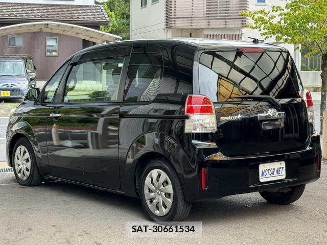 Toyota SPADE 2015-09 8691160-10