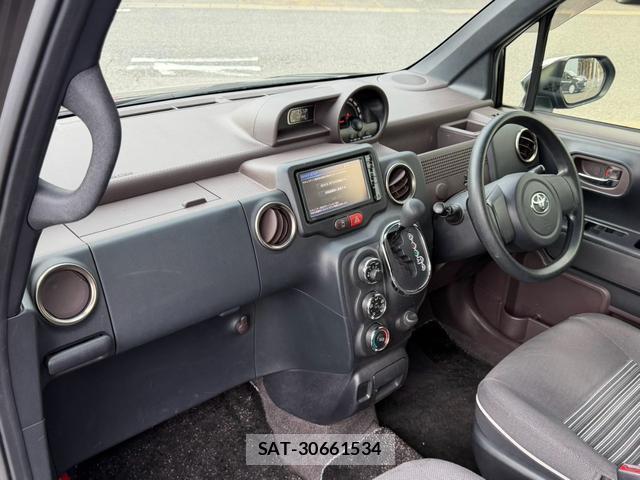Toyota SPADE 2015-09 8691160-14