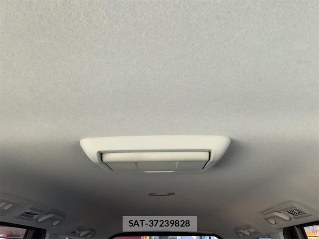Honda e 2013-12 8648124-10