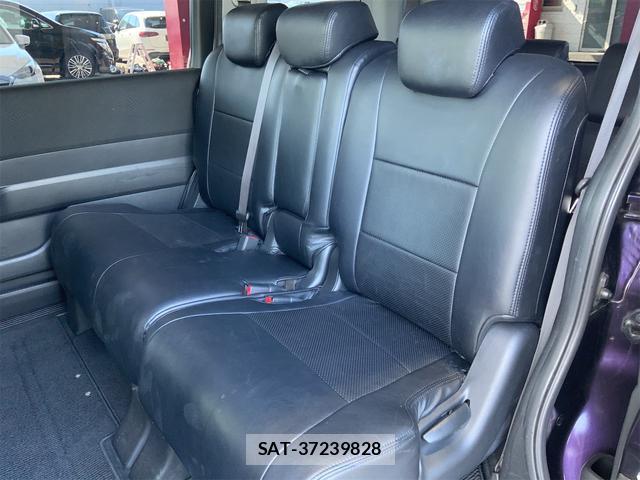 Honda e 2013-12 8648124-12