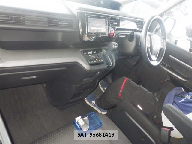 Honda e 2022 8691404-2