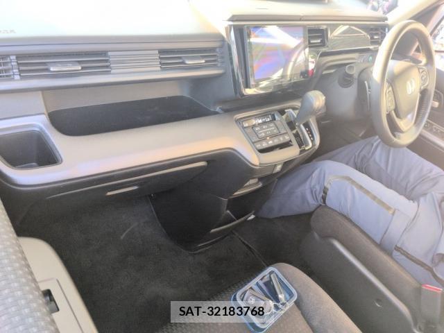 Honda e 2021-01 8691417-2