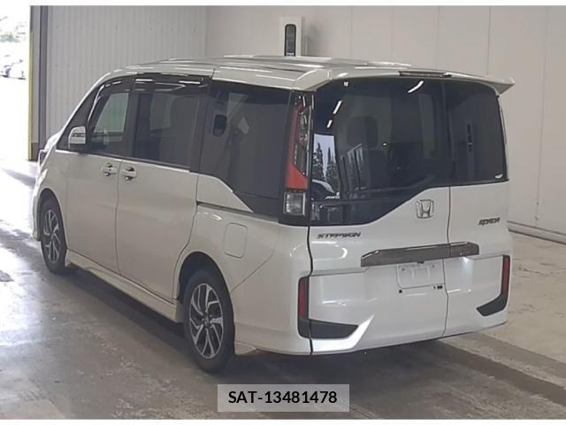 Honda e 2019-05 8691447-1