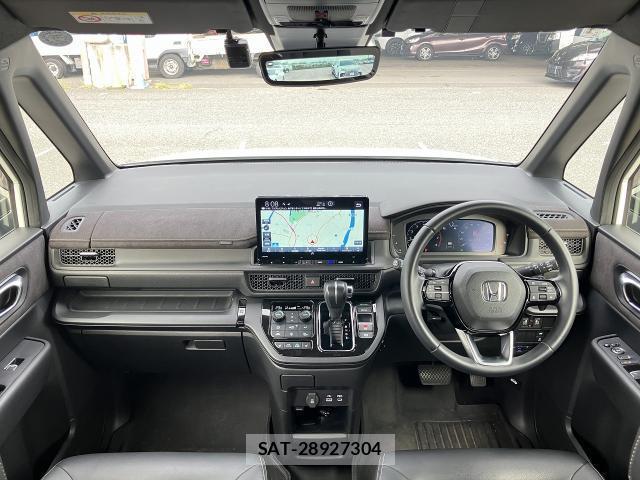 Honda e 2025-01 8690882-2