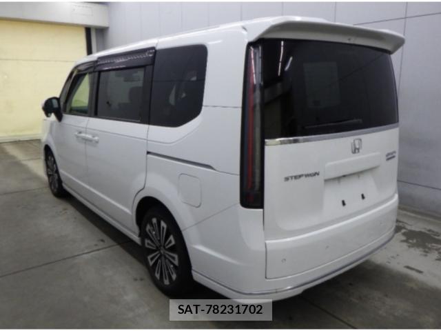 Honda e 2022-08 8691343-1