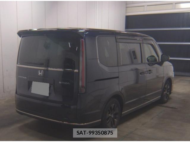 Honda e 2023-08 8691399-1