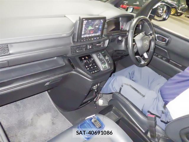 Honda e 2023-01 8691421-2
