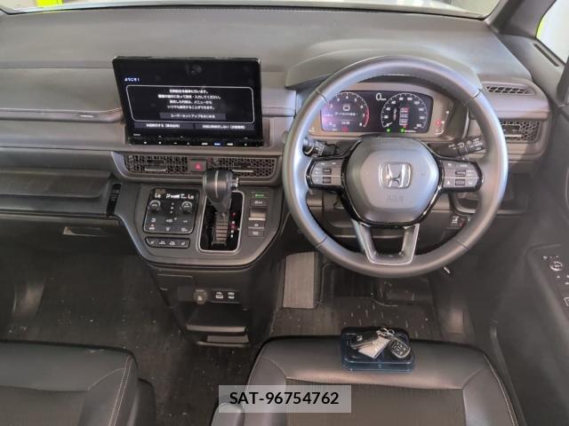 Honda e 2022-10 8691428-2