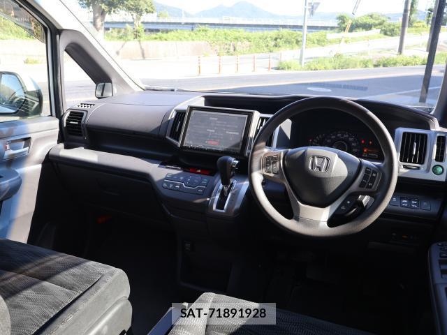 Honda e 2013-02 8692037-1