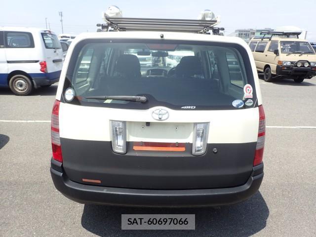 Toyota SUCCEED VAN 2011-11 8692004-1