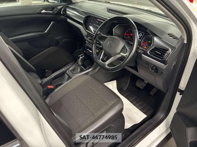 VolksWagen T-CROSS 2023-03 8691559-11