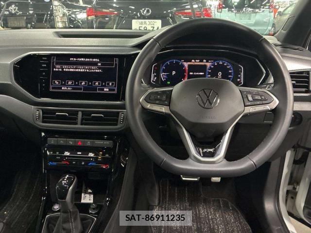 VolksWagen T-CROSS 2023-03 8691560-2