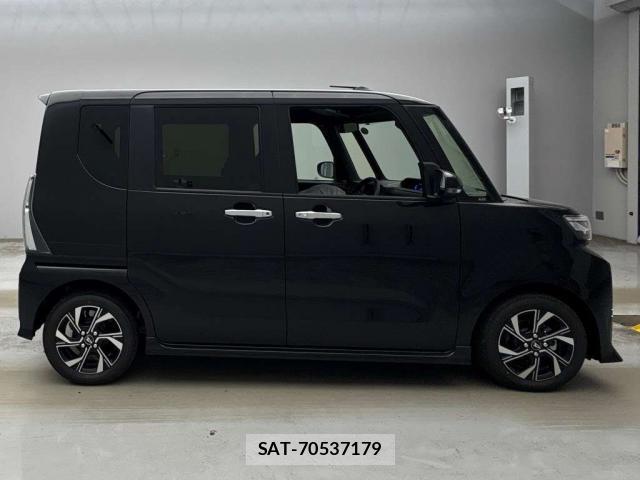 Daihatsu TANTO 2025-10 8690716-7