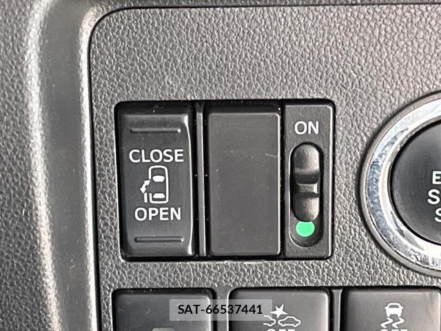 Daihatsu TANTO 2018-04 8690744-4