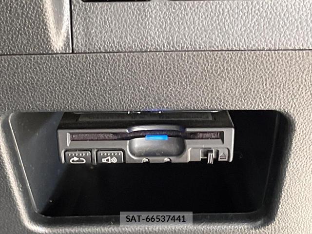 Daihatsu TANTO 2018-04 8690744-8