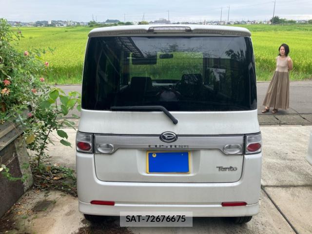 Daihatsu TANTO 2006-11 8690795-12