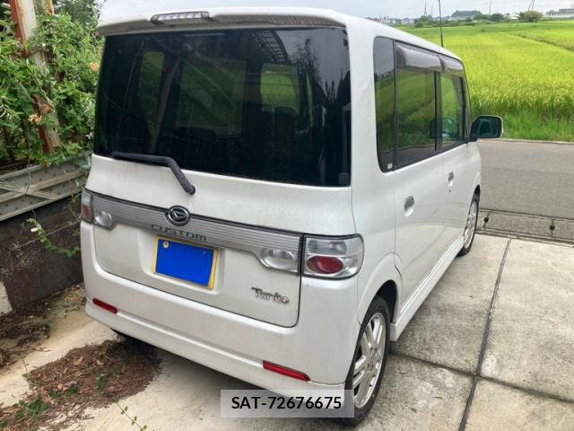 Daihatsu TANTO 2006-11 8690795-13