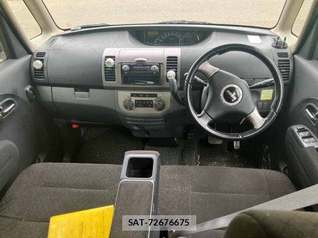 Daihatsu TANTO 2006-11 8690795-17