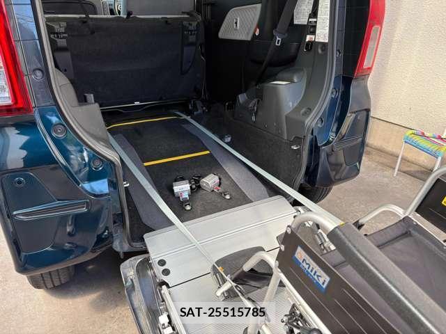 Daihatsu TANTO 2021-07 8691314-16