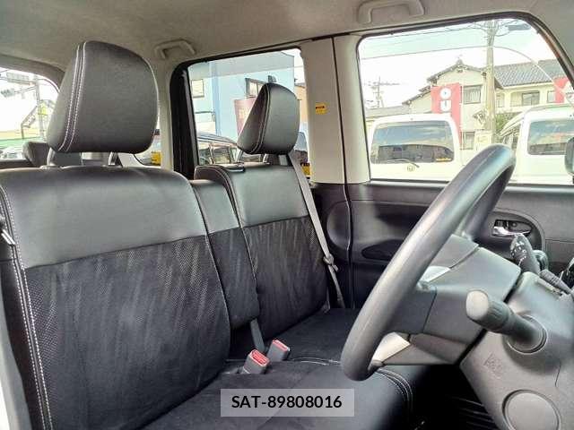 Daihatsu TANTO 2017-11 8691640-10