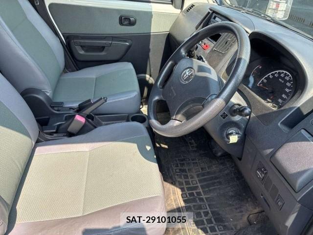Toyota TOWNACE VAN 2019-07 8690502-3