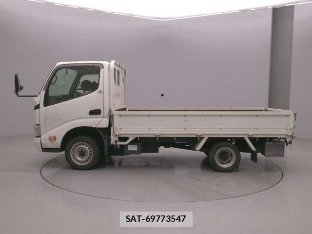 Toyota TOYOACE 2015-08 8691194-6