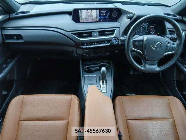 Lexus UX 2022-11 8691704-4