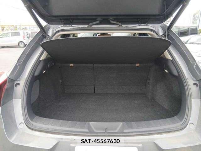 Lexus UX 2022-11 8691704-9