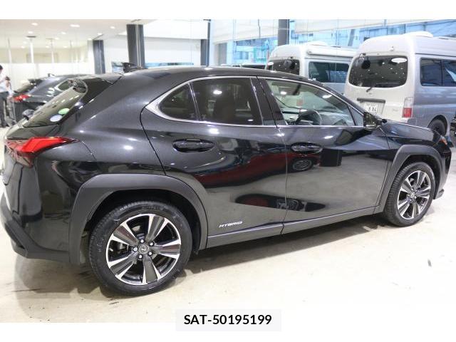 Lexus UX 2019-10 8691835-3