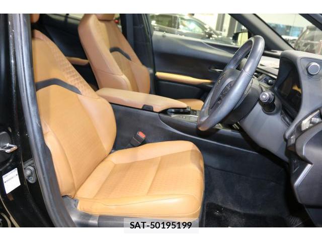 Lexus UX 2019-10 8691835-5