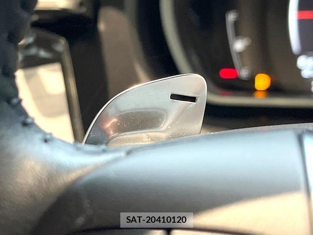Volvo V40 2019-02 8691001-7