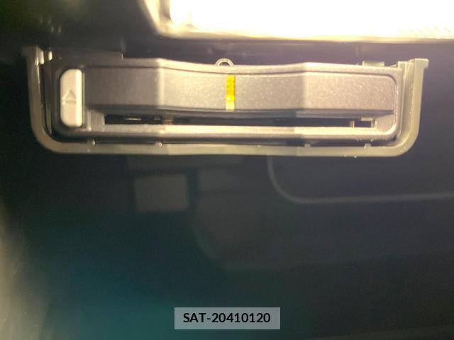 Volvo V40 2019-02 8691001-9