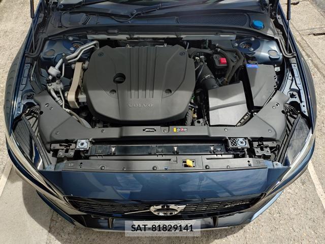 Volvo V60 2022-04 8690985-15
