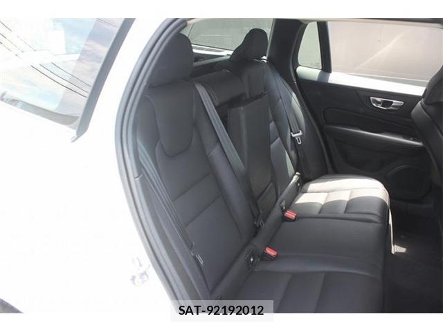 Volvo V60 2021-11 8691614-9
