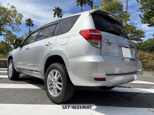 Toyota VANGUARD 2013-09 8690453-14