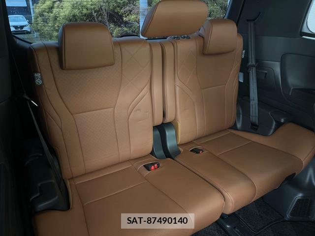 Toyota VELLFIRE 2025-11 8690682-10