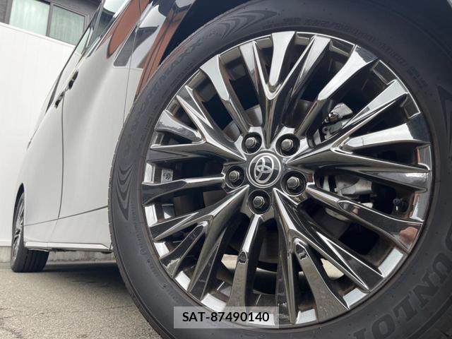 Toyota VELLFIRE 2025-11 8690682-14