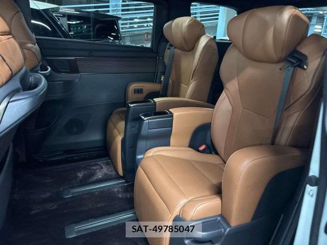 Toyota VELLFIRE 2023-11 8691547-6
